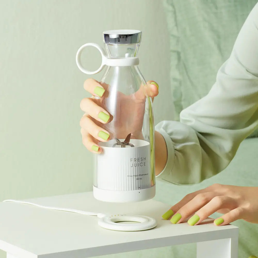 Mini Electric Juicer Blender