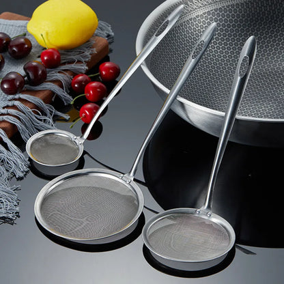 Single Oil Skimmer Spoon – Stainless Steel Fat Separator for Cooking, Turkey Frying & Thanksgiving Meal Prep